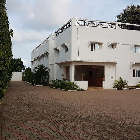 Prestige Holiday Resort Malindi Exterior photo